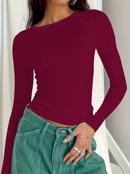 Solid color t-shirt with long sleeves